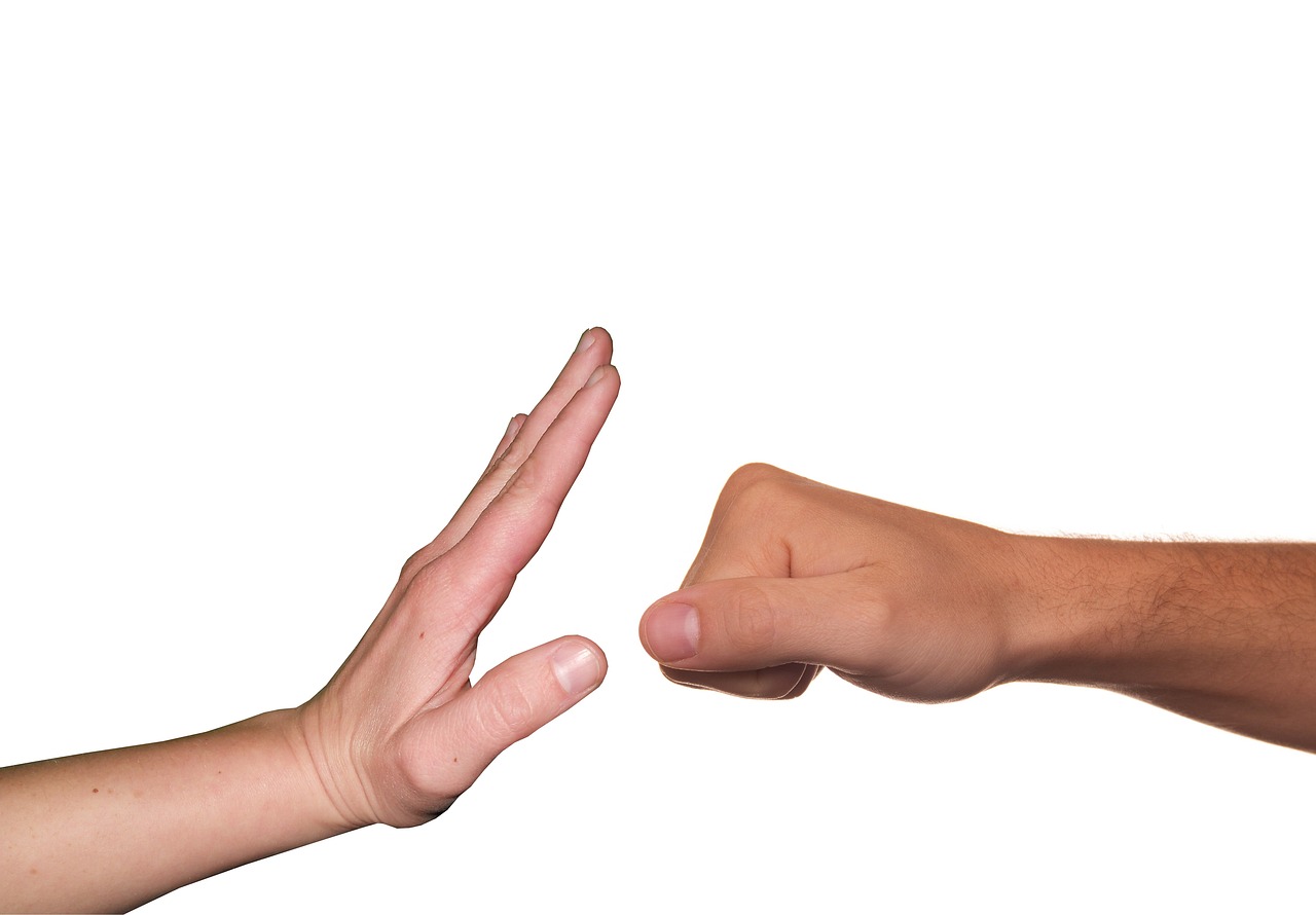 entdecken sie die faszinierende welt der körpersprache! lernen sie, nonverbale signale zu interpretieren und die kommunikation in persönlichen sowie beruflichen beziehungen zu verbessern.