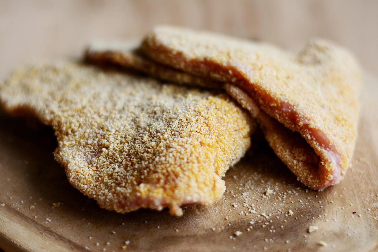 breadcrumbing bezeichnet eine manipulative dating-taktik, bei der jemand einem anderen emotionale hoffnungen und andeutungen gibt, ohne ernsthaftes interesse zu zeigen. erfahren sie, wie sie breadcrumbing erkennen und sich davon befreien können.