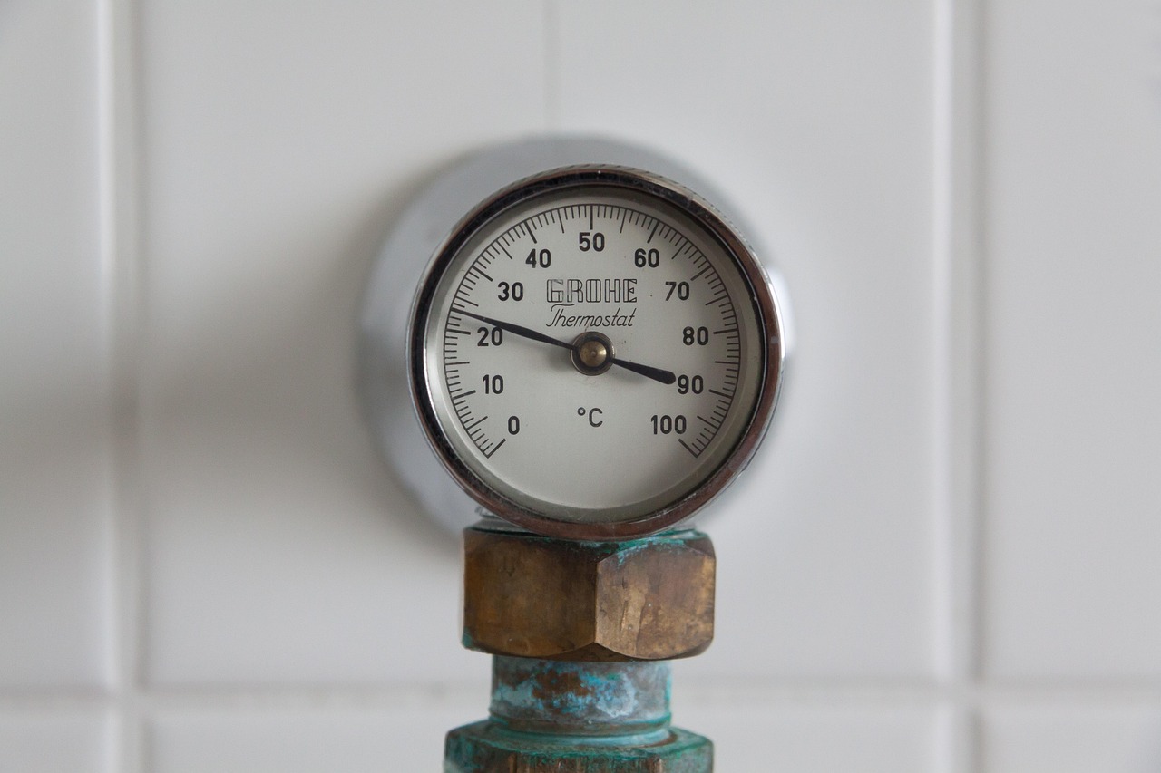 entdecken sie die vorteile eines thermostats für ihre wohnung. mit präziser temperaturregelung und energieeinsparung sorgt ein thermostat für ein angenehmes raumklima und optimalen komfort.